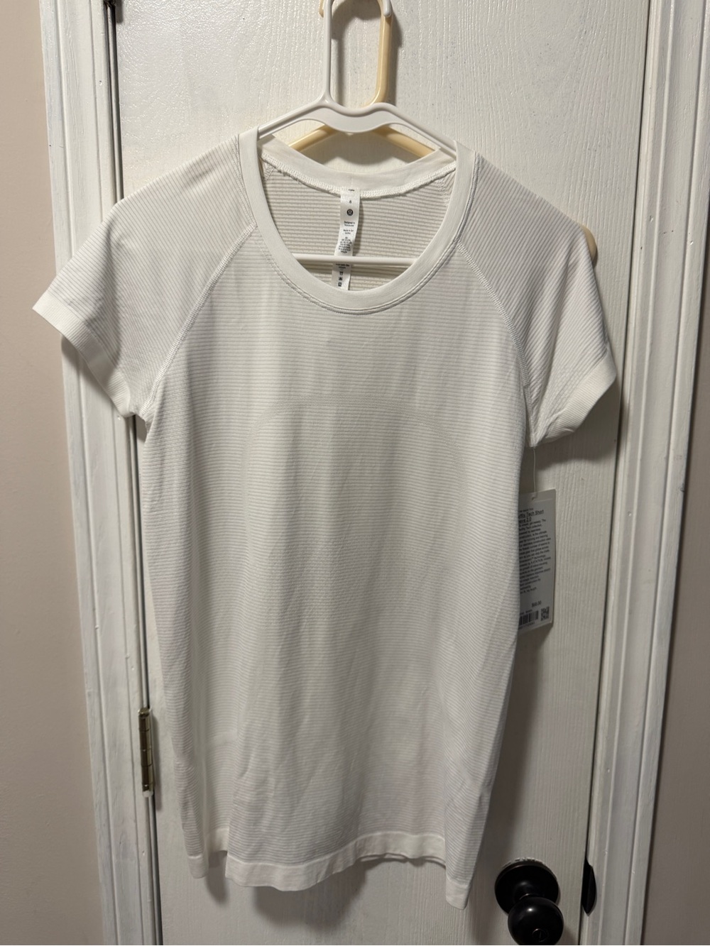 lululemon swiftly White Short Sleeve Crew Tee